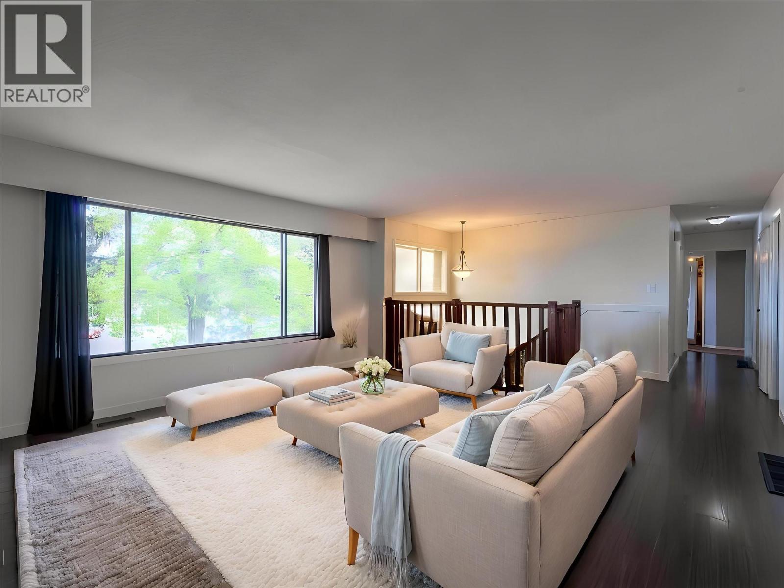 525 GARDEN Terrace - 3