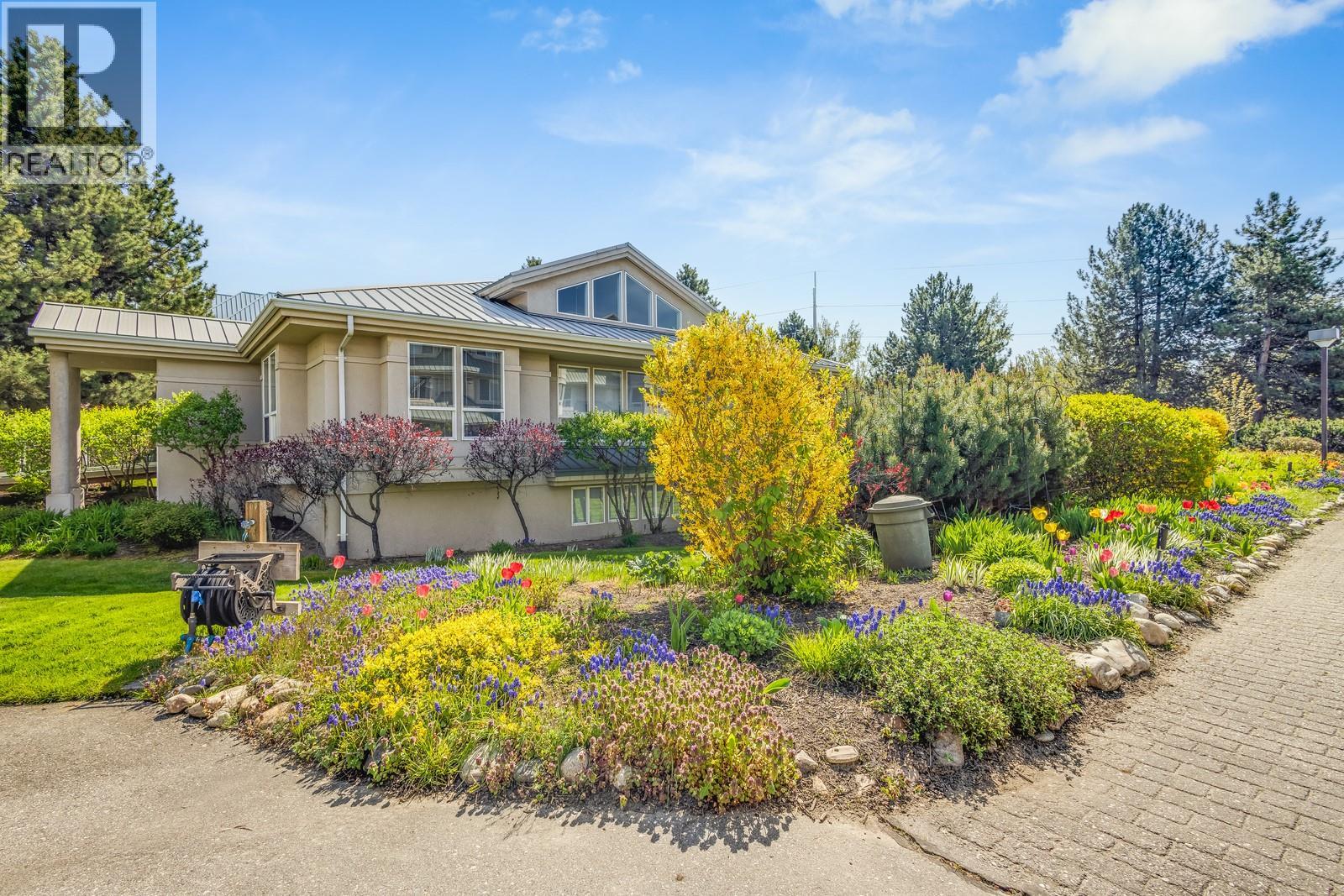 306 1961 Durnin Road, Kelowna