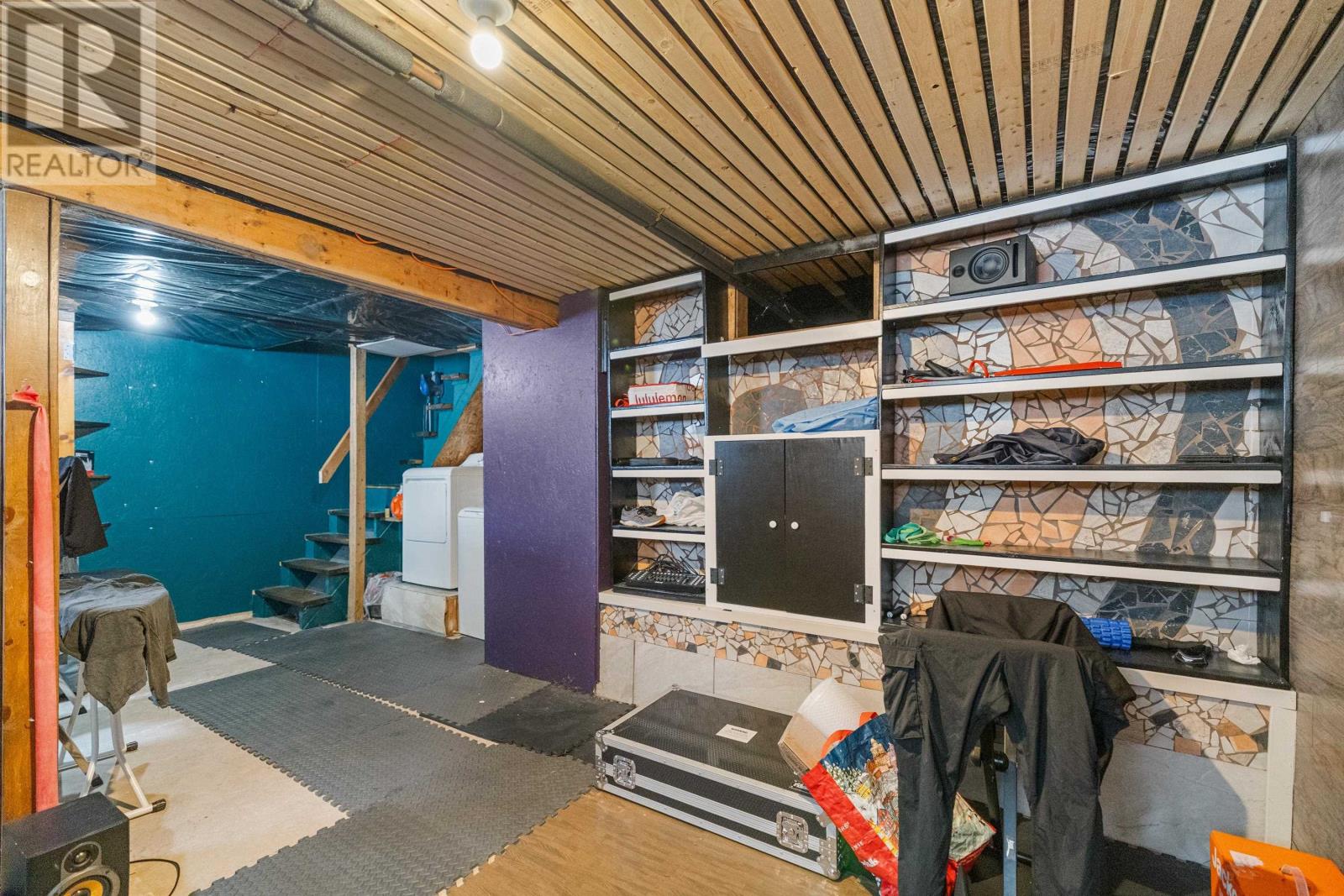 11 & 11A FELLING STREET - 17