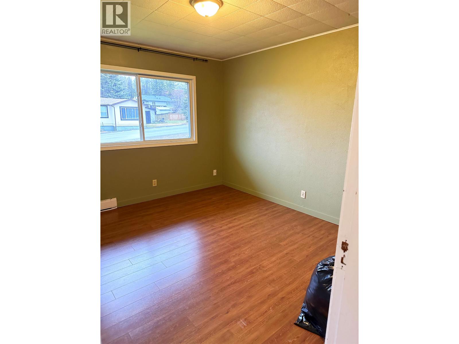 300 8TH Avenue, Burns Lake