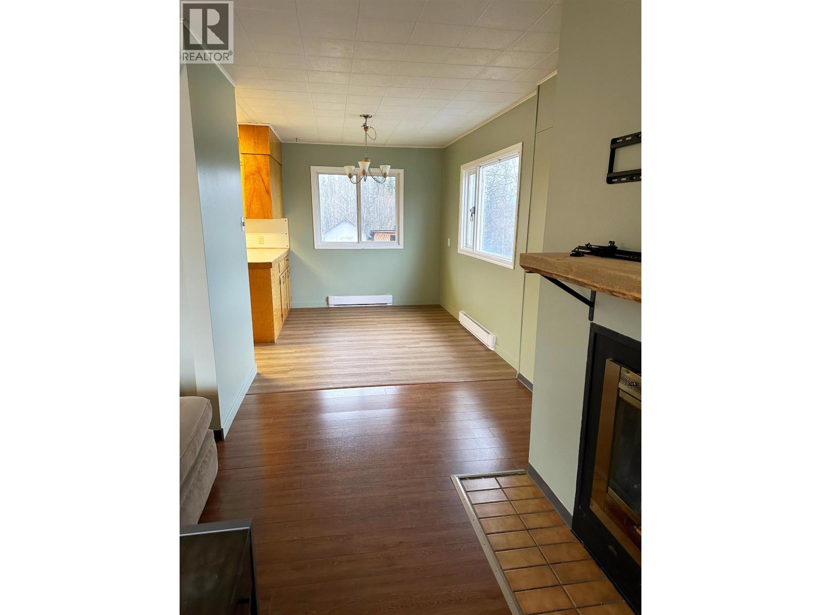 300 8TH Avenue, Burns Lake