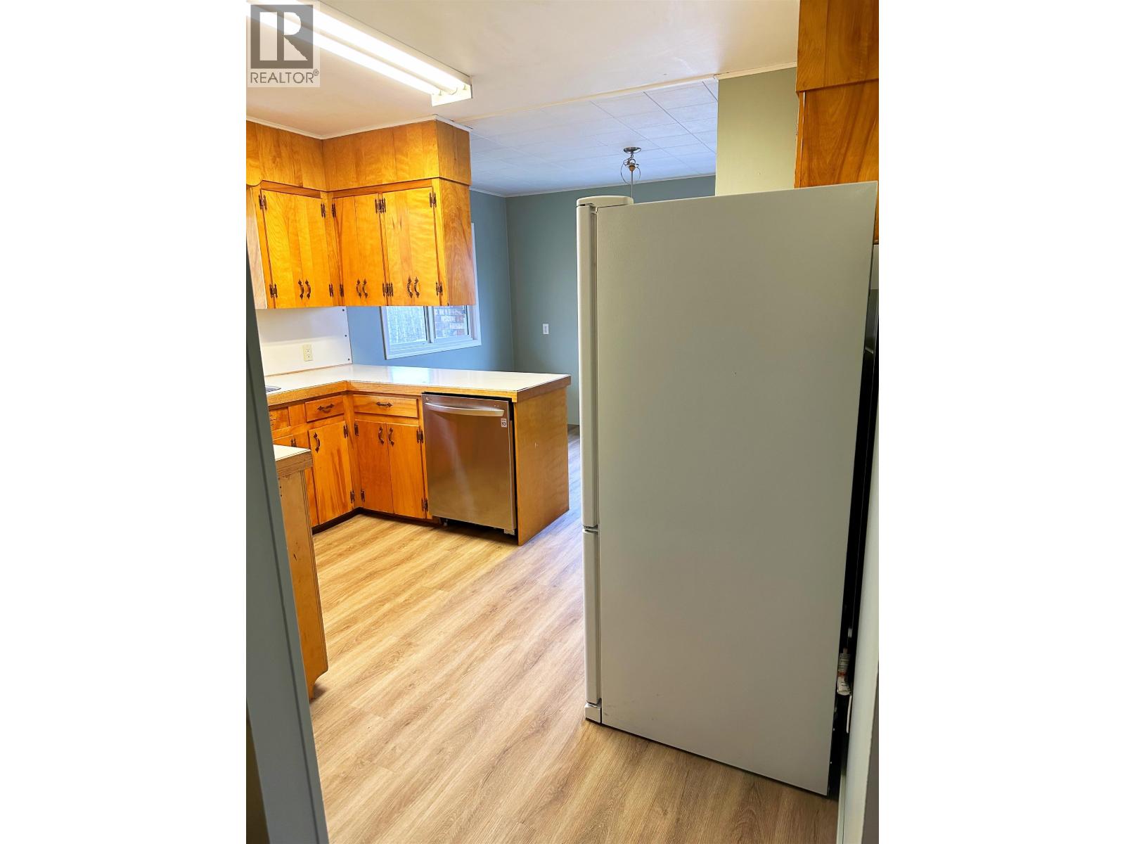 300 8TH Avenue, Burns Lake