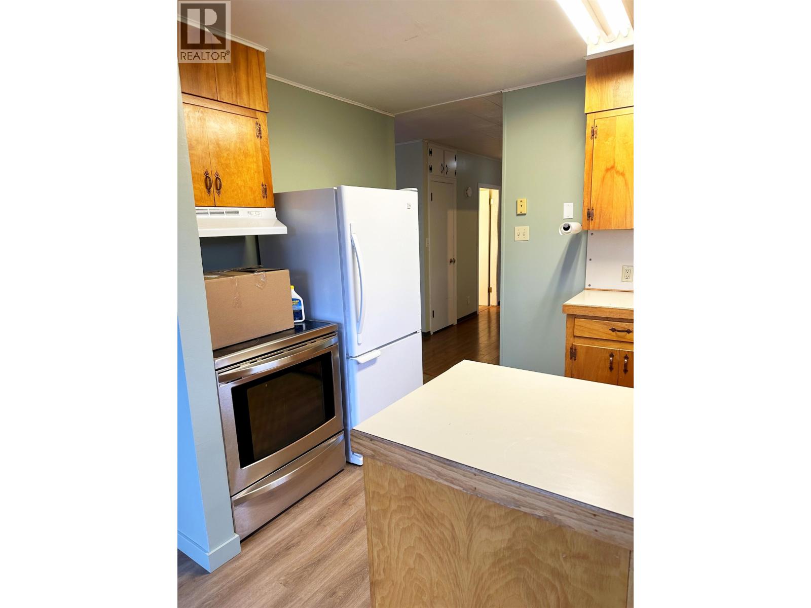 300 8TH Avenue, Burns Lake