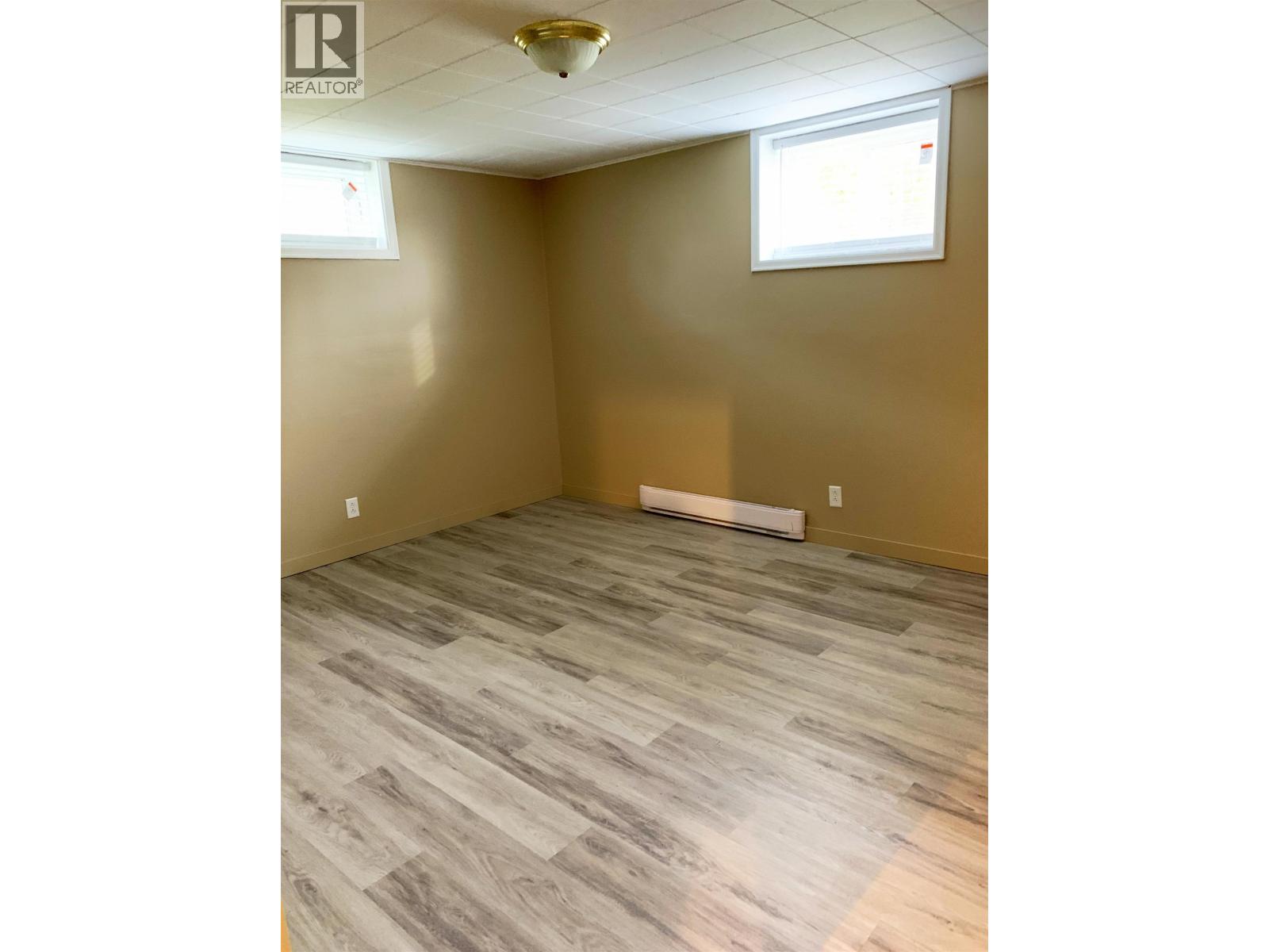 300 8TH Avenue, Burns Lake