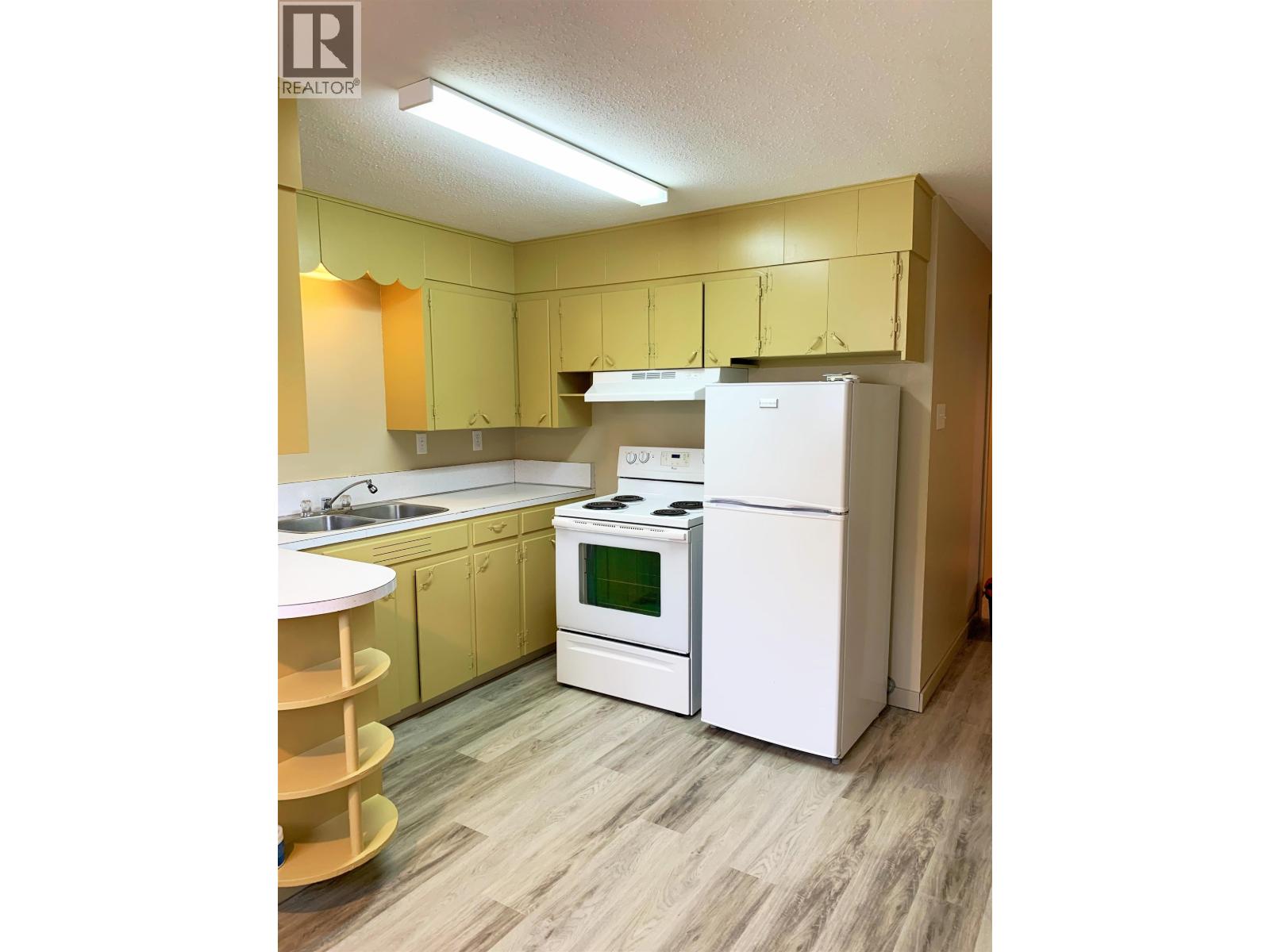 300 8TH Avenue, Burns Lake