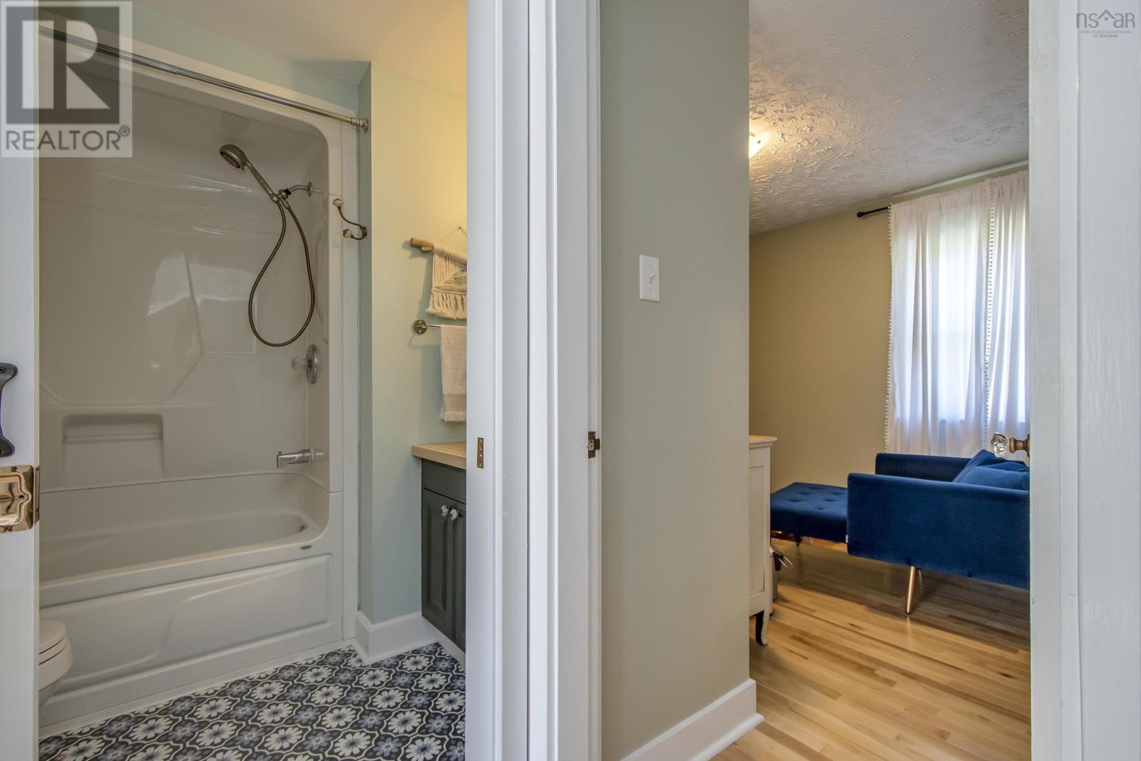 Property 25 of 43 of 3 Reagh Avenue