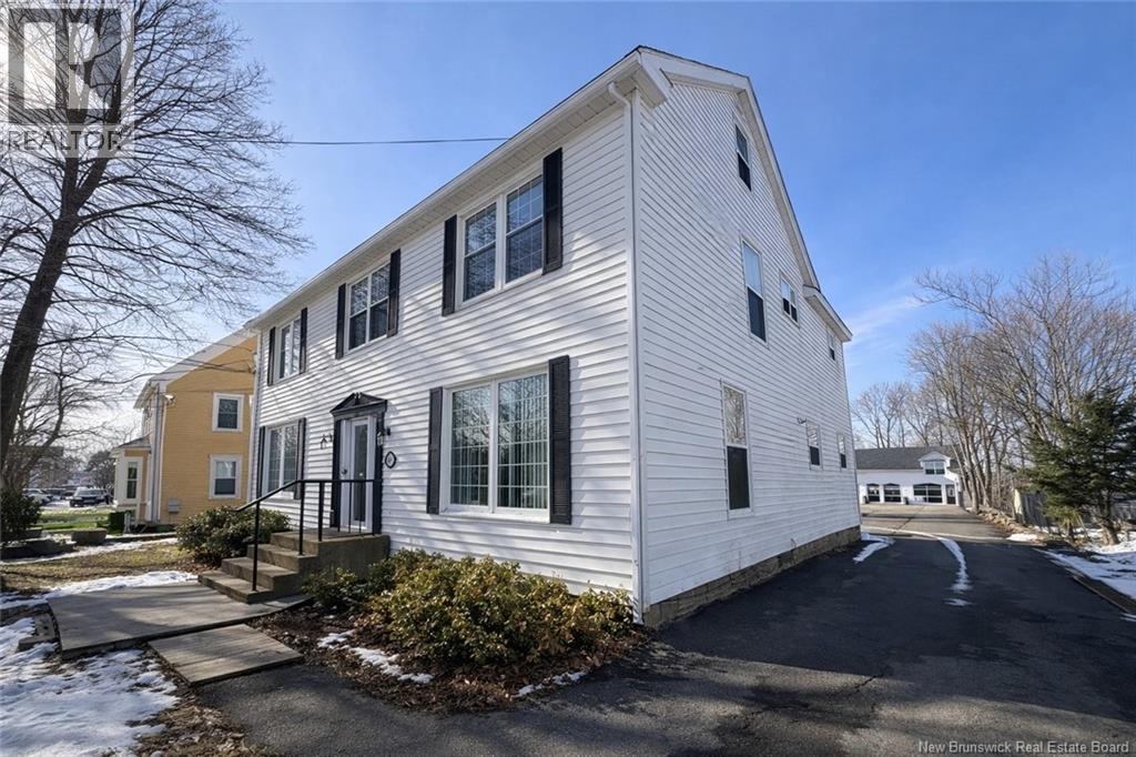 404 Main Street - 2
