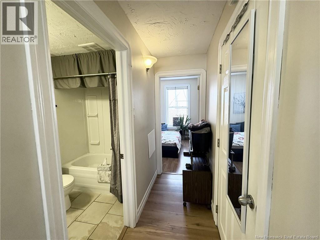 404 Main Street - 19