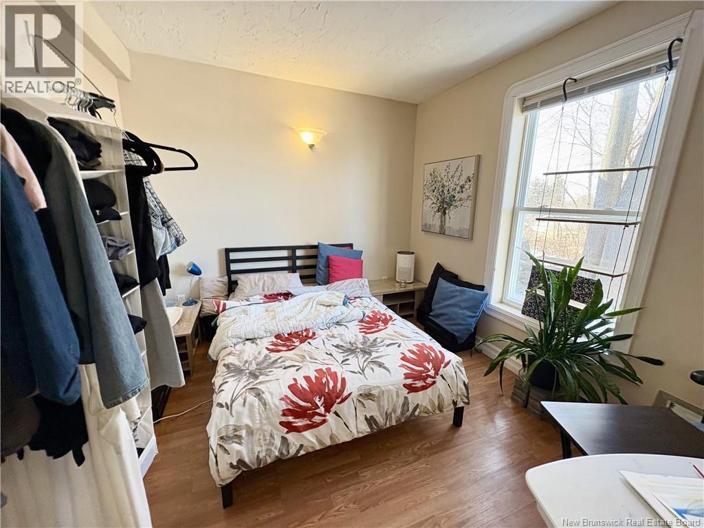 404 MAIN STREET - 22