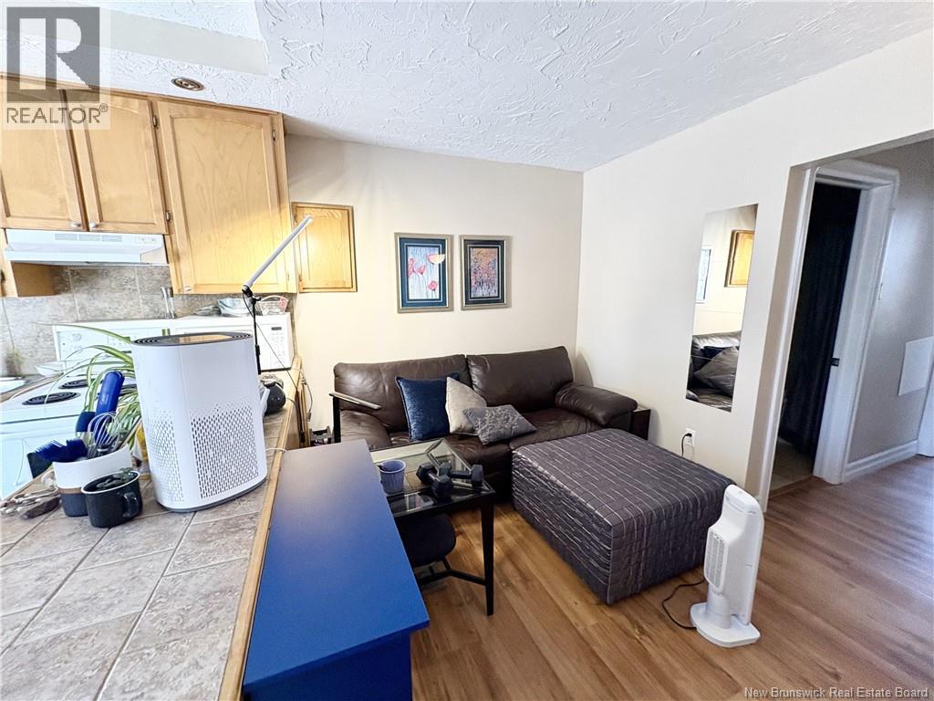 404 Main Street - 17