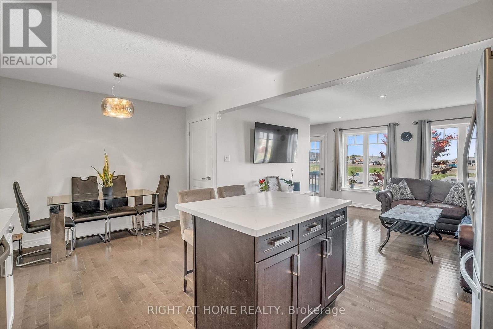 88 WINTERTON COURT N - 13