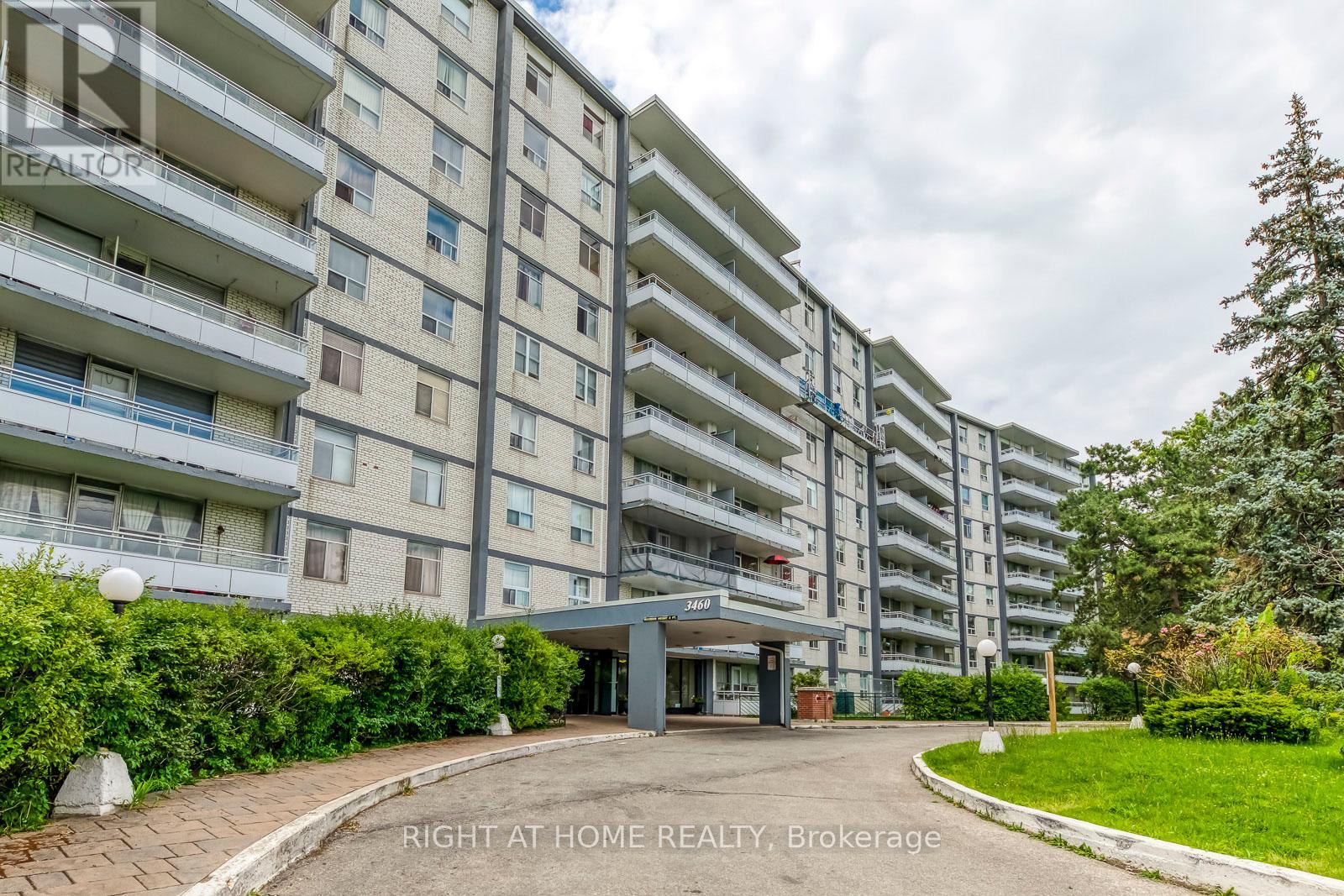 Listing photo of 103 - 3460 KEELE STREET