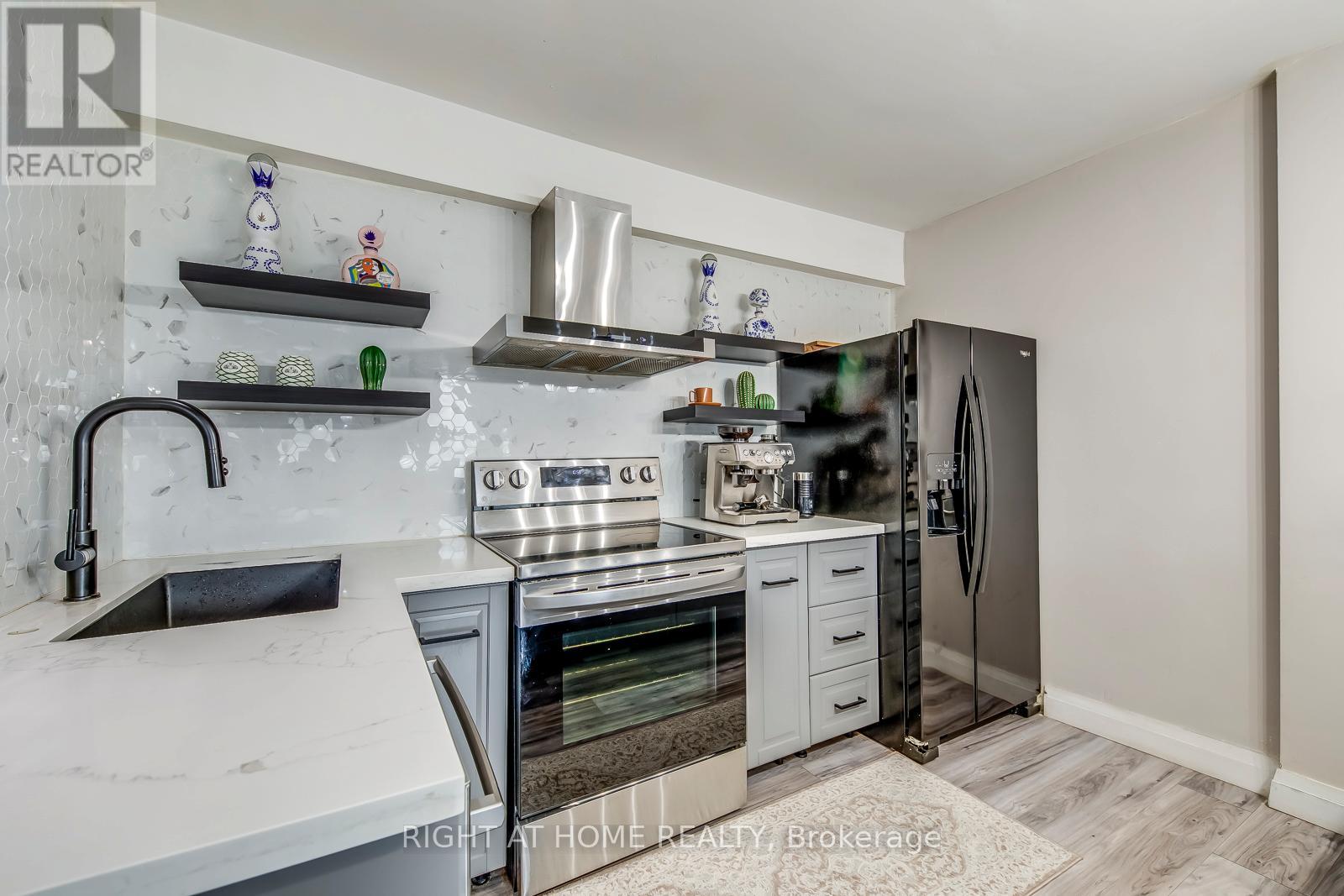 #103 3460 KEELE STREET - 13