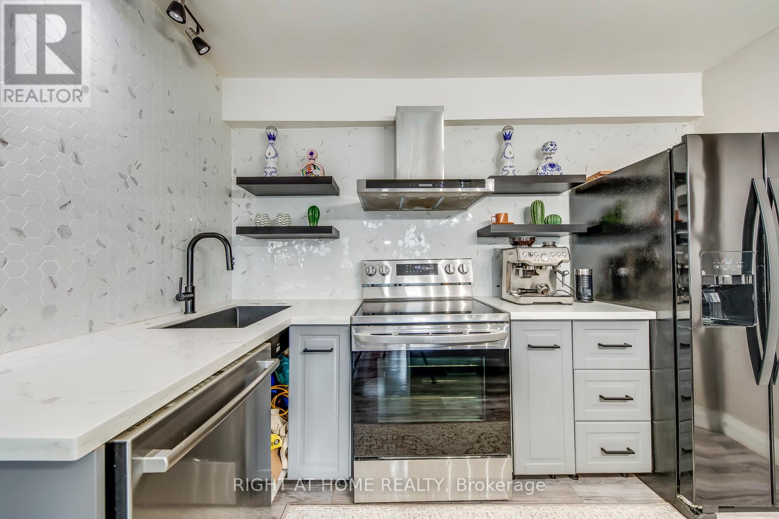#103 3460 KEELE STREET - 14