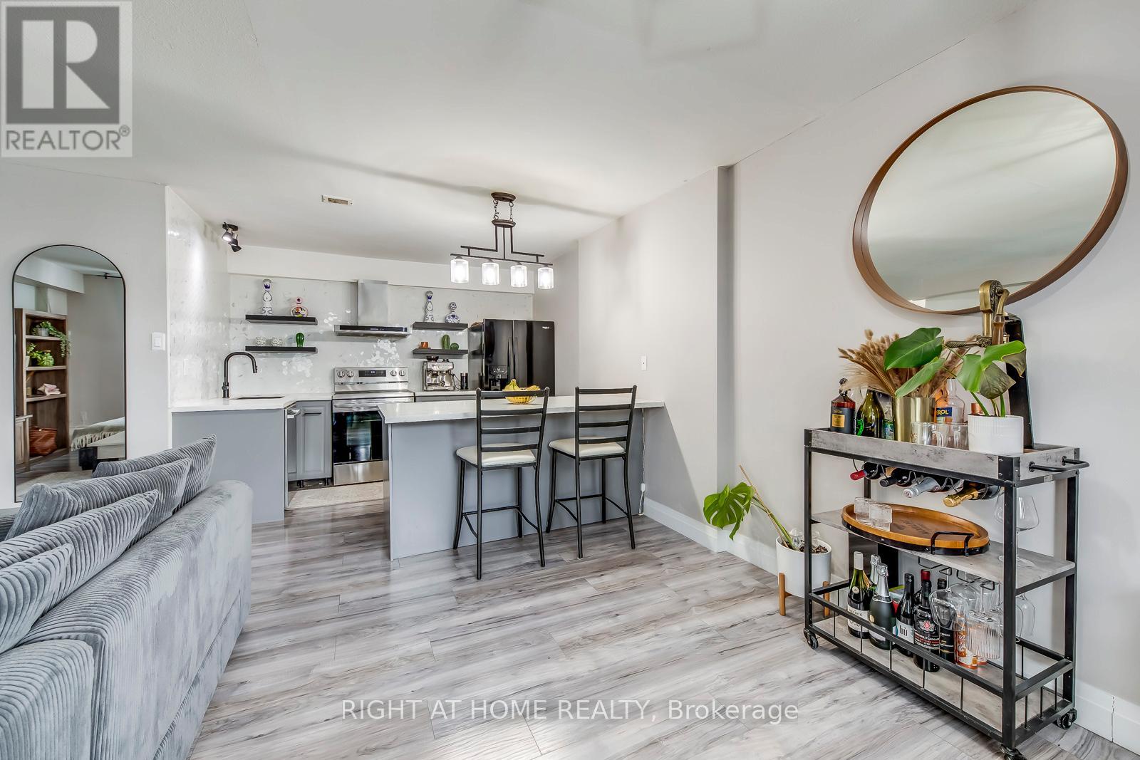 #103 3460 KEELE STREET - 19
