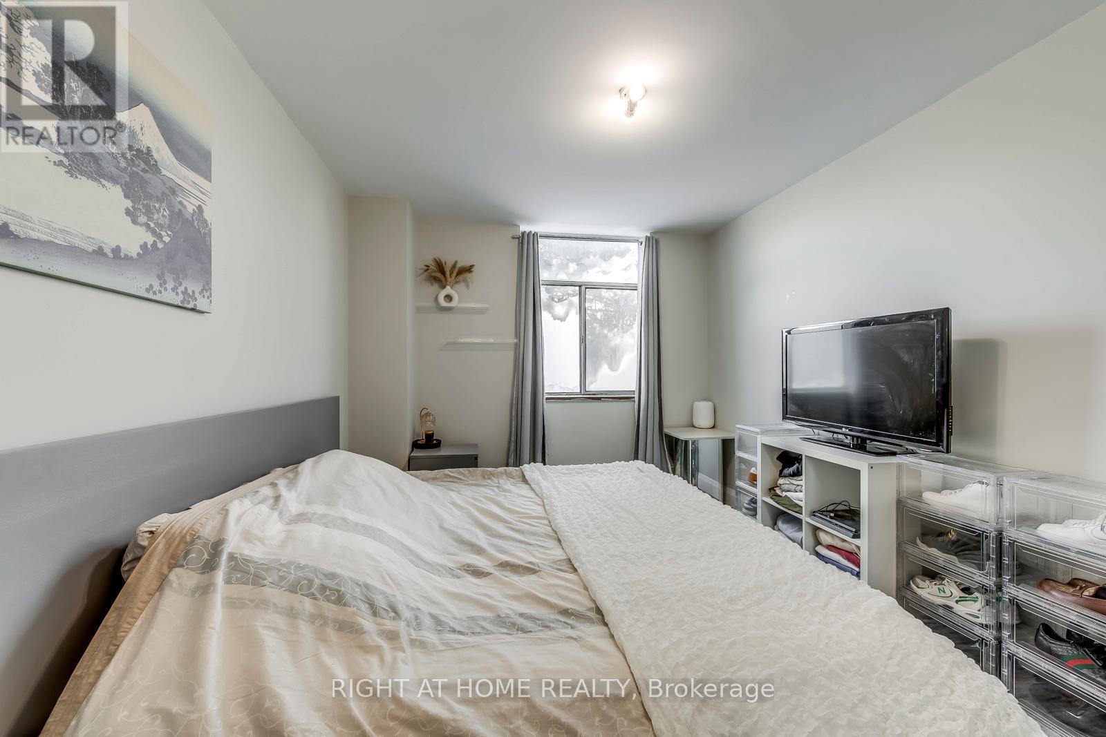 #103 3460 KEELE STREET - 21