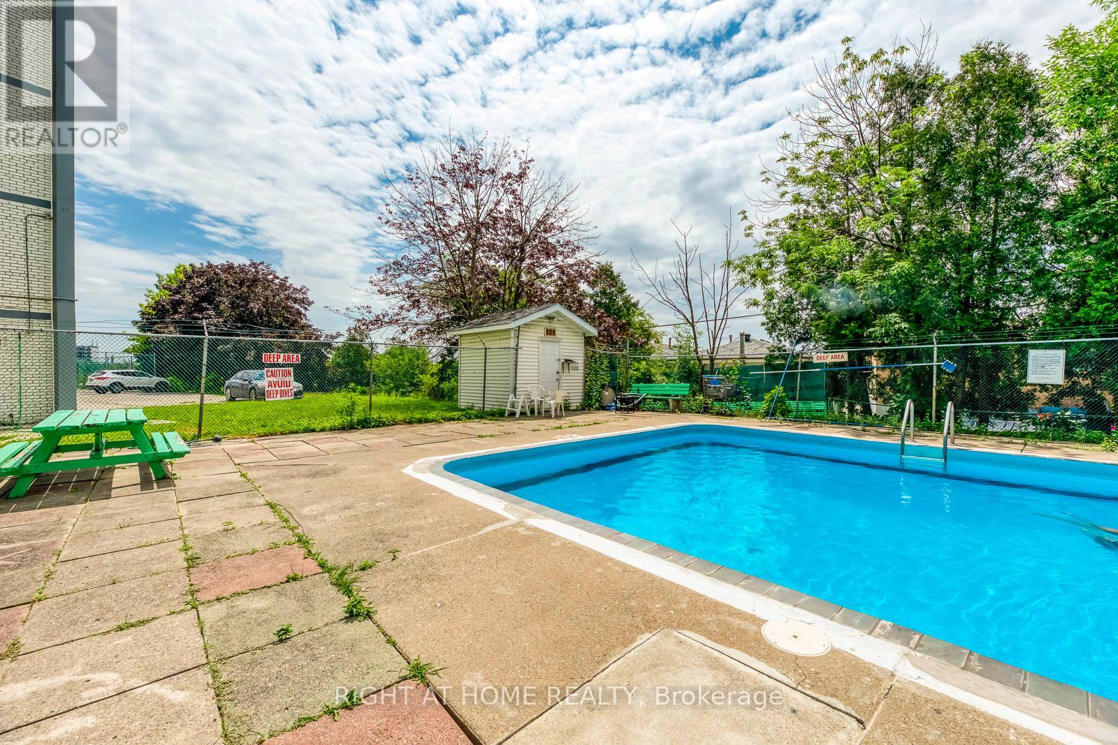 #103 3460 KEELE STREET - 31