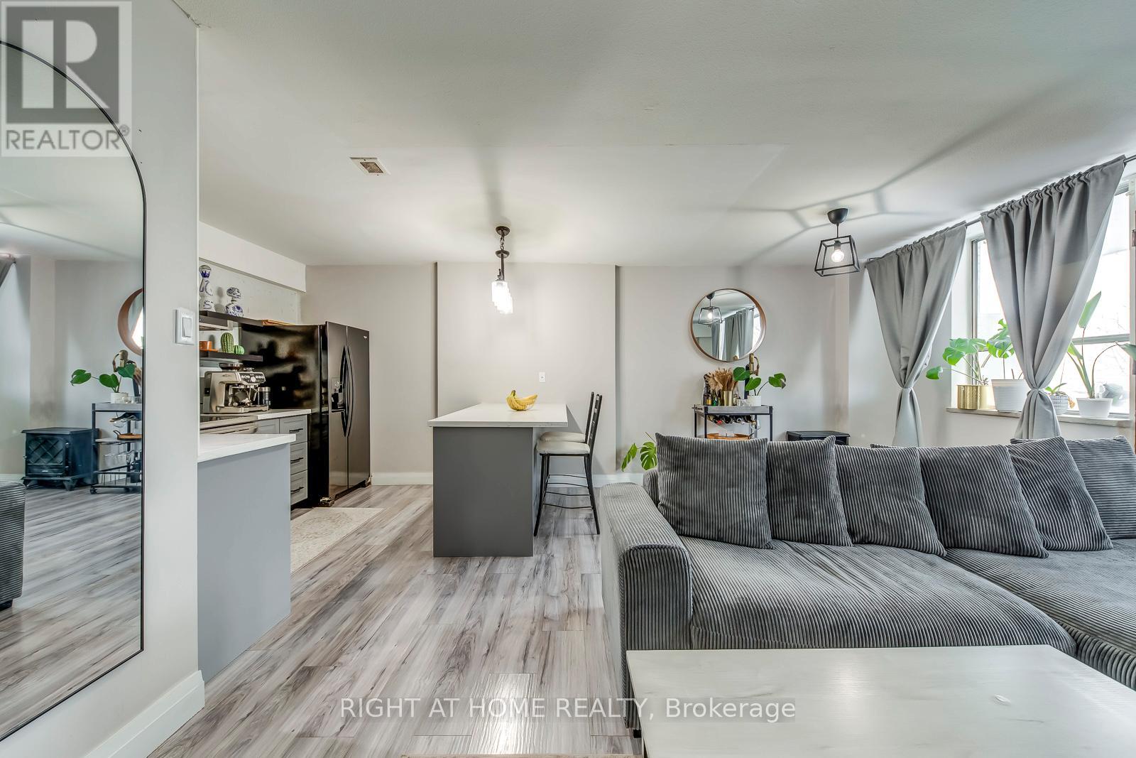 #103 3460 KEELE STREET - 9