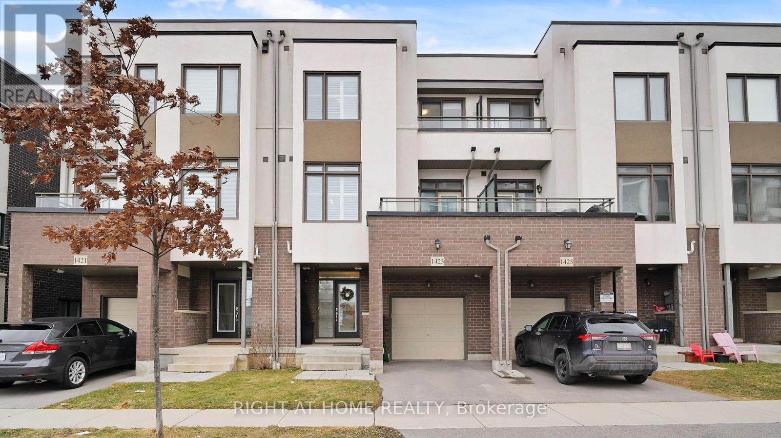 1423 CLARRIAGE COURT - 1