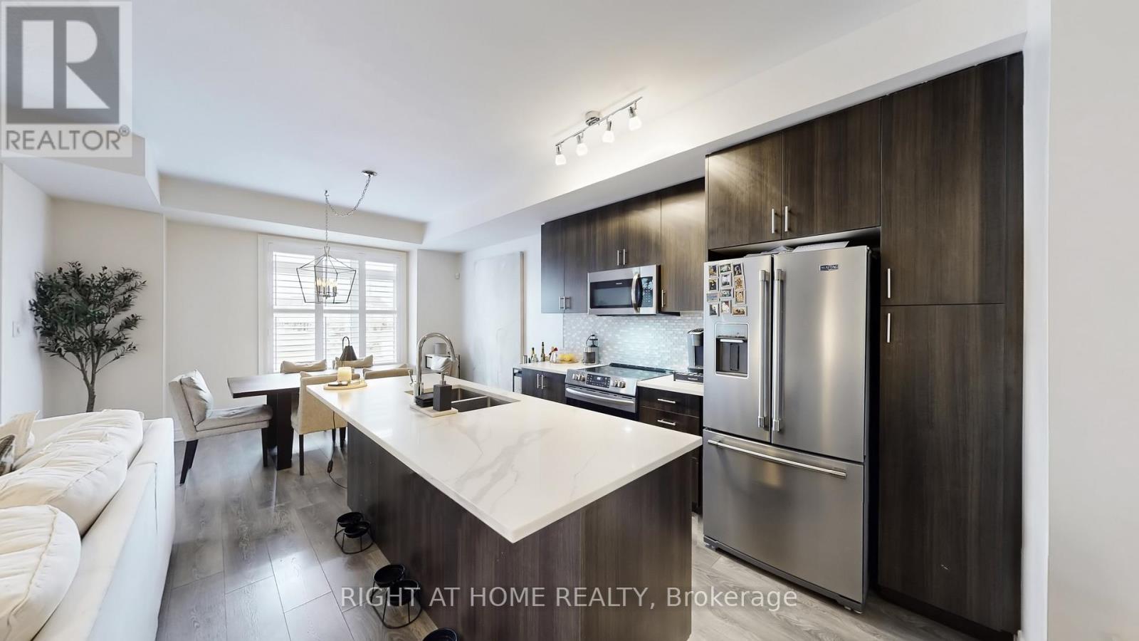 1423 CLARRIAGE COURT - 7