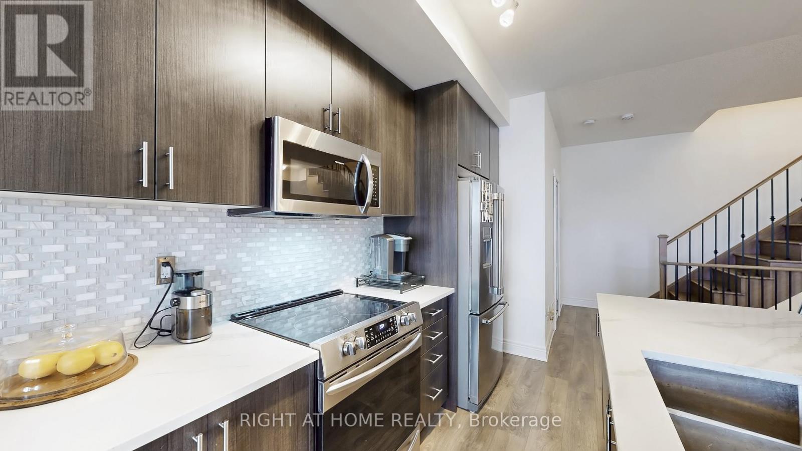 1423 CLARRIAGE COURT - 9