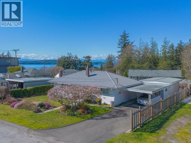 7023 TAHSIS STREET - 14