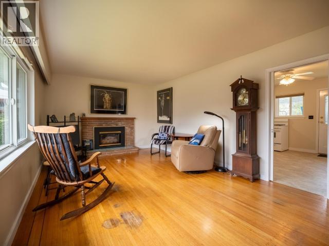 7023 TAHSIS STREET - Image 3
