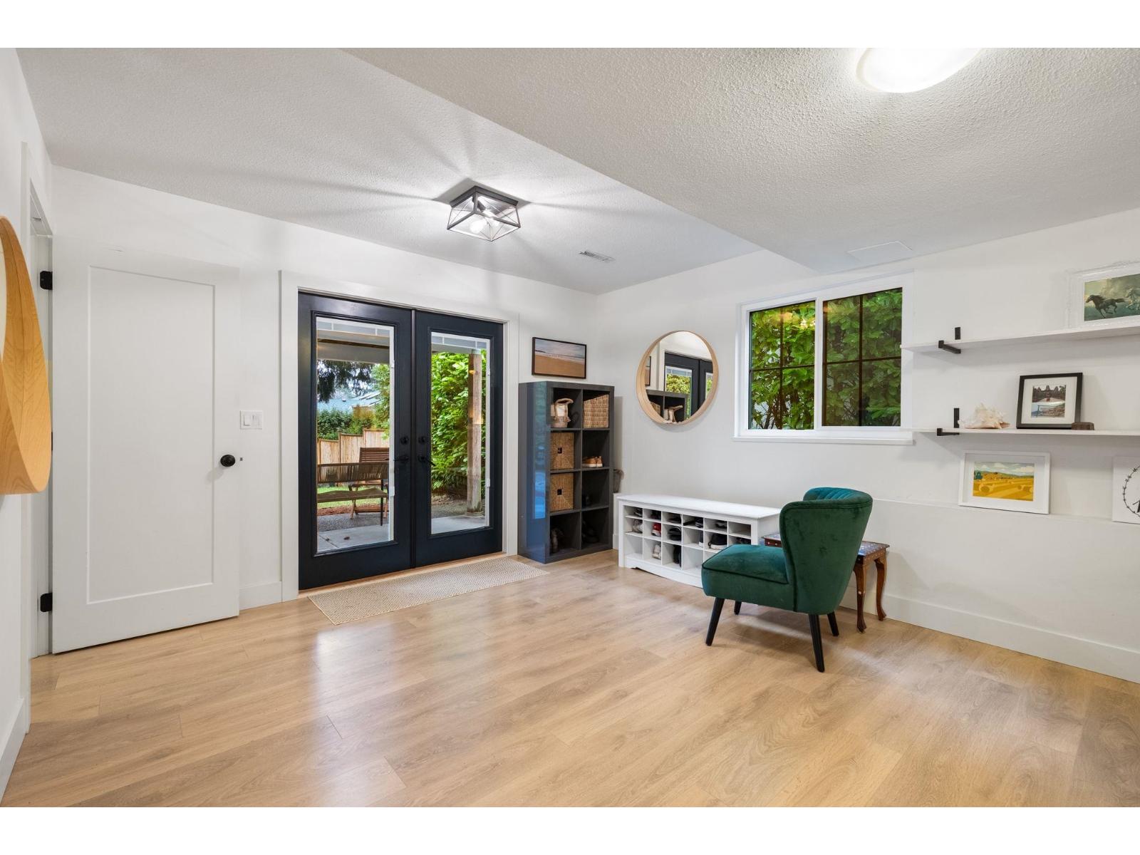 13482 16 AVENUE, Surrey