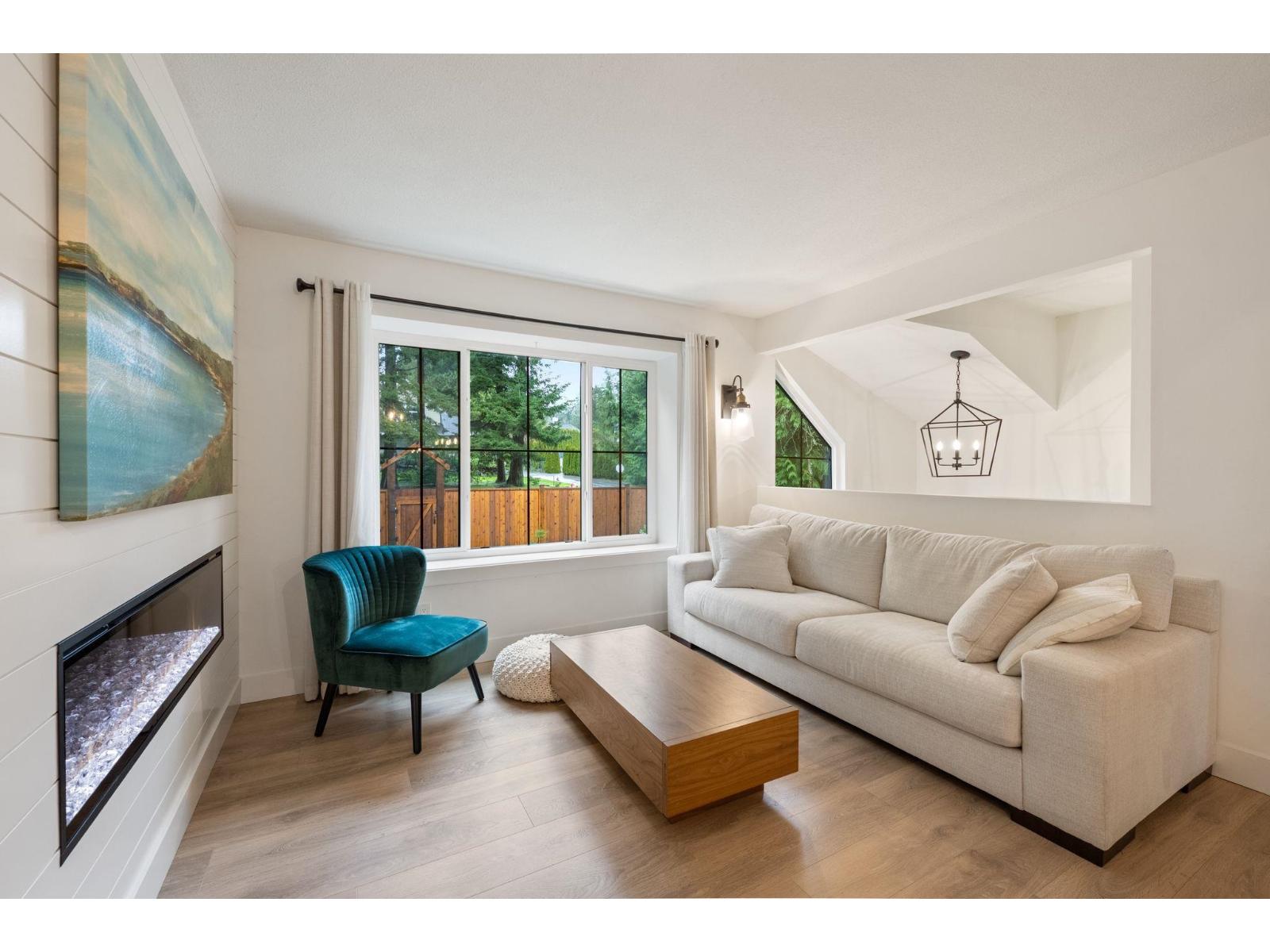 13482 16 AVENUE, Surrey