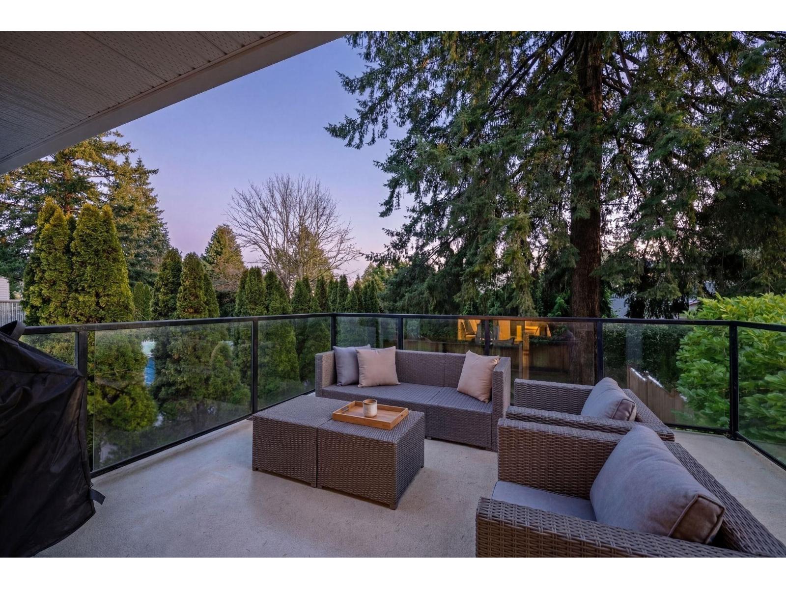 13482 16 AVENUE, Surrey