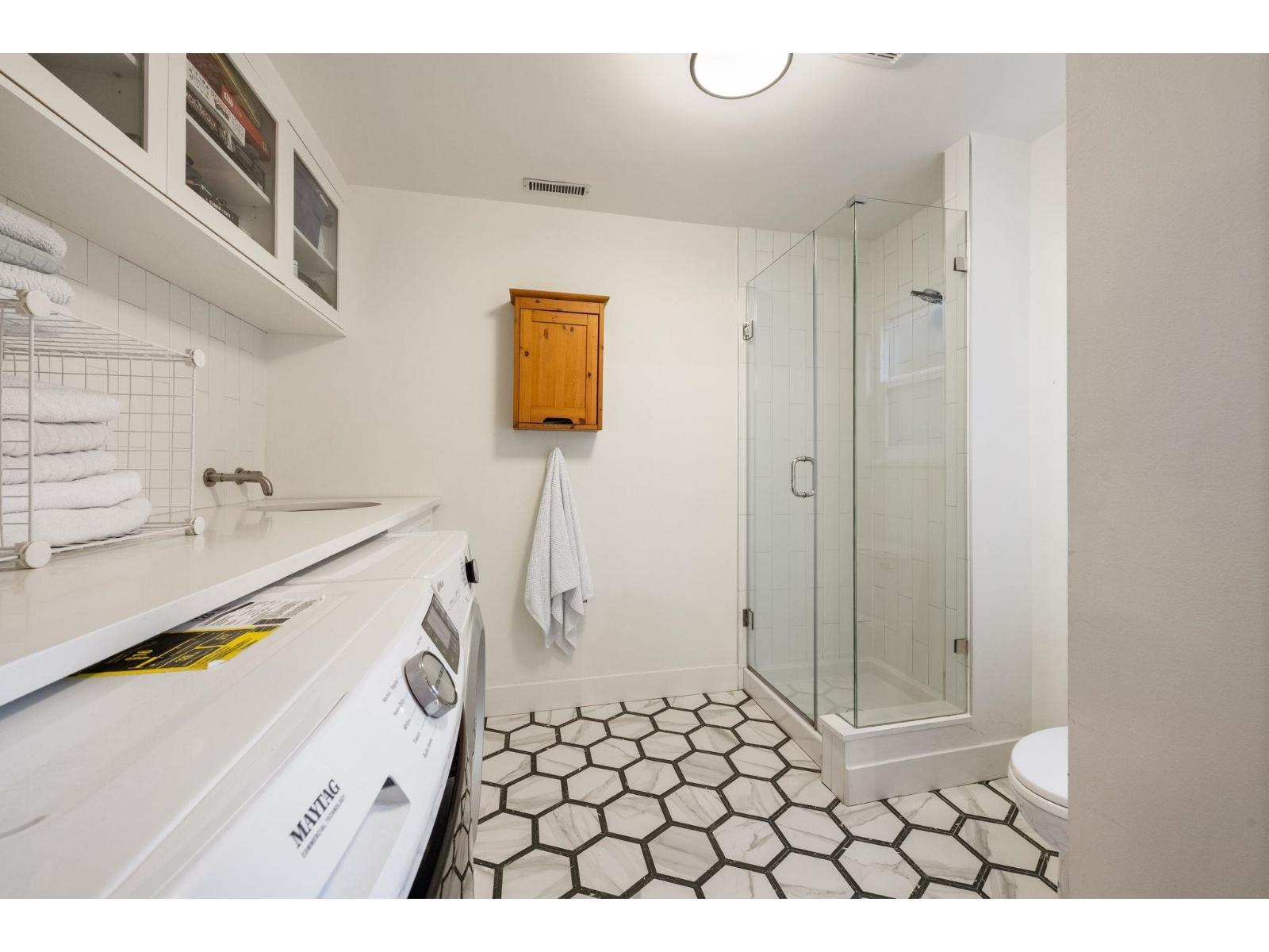 13482 16 AVENUE, Surrey