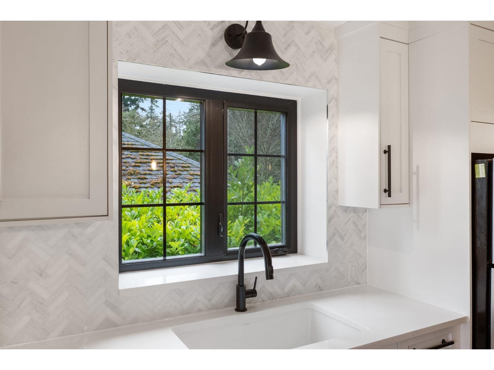 13482 16 AVENUE, Surrey