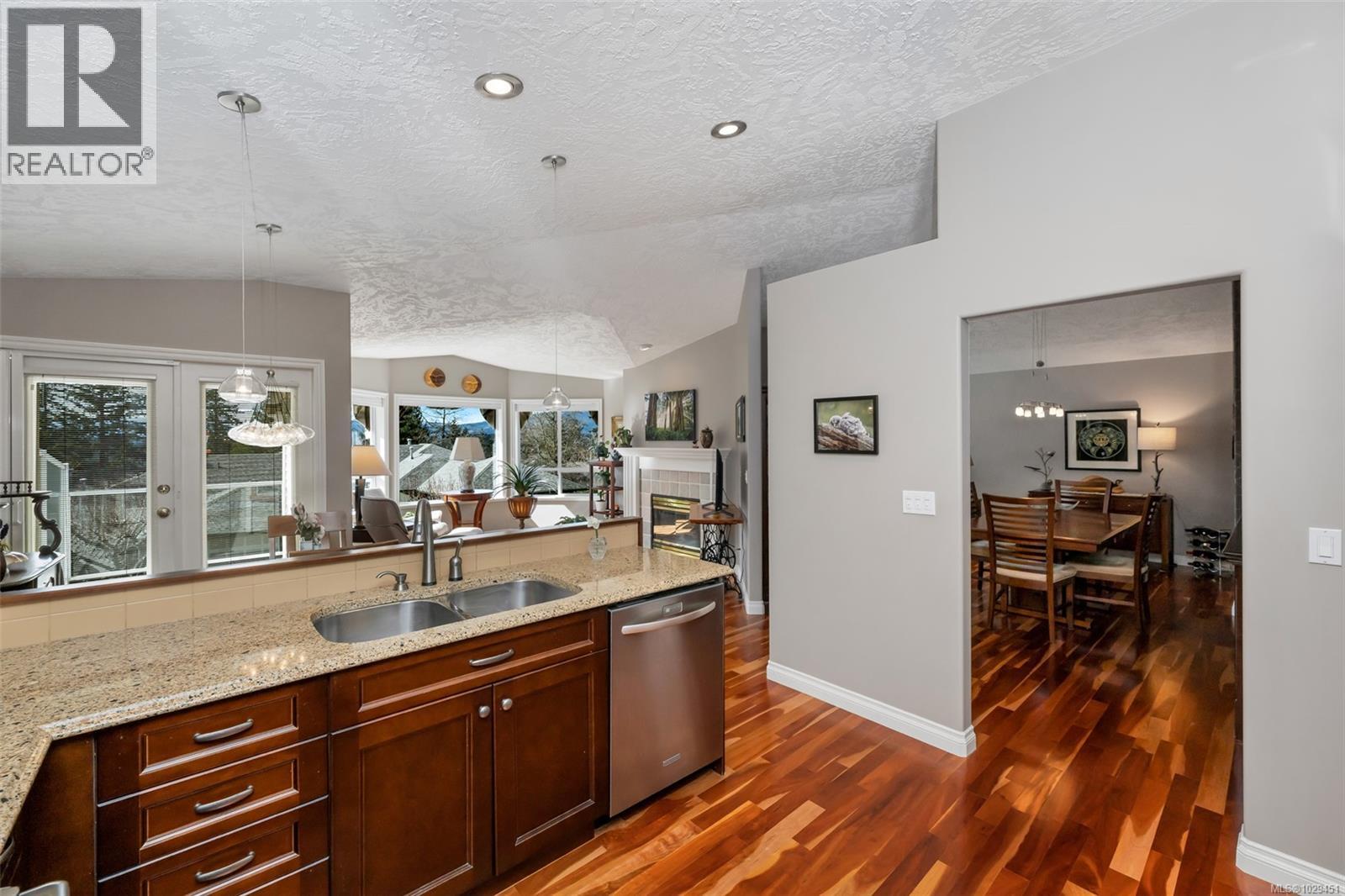 #5 6000 ST. ANN'S DR - 12