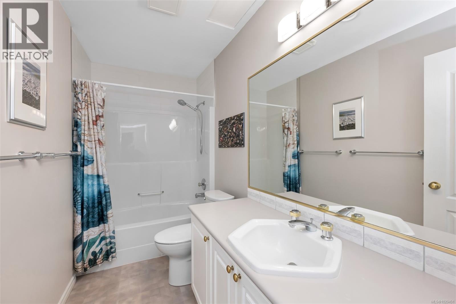 #5 6000 ST. ANN'S DR - 25