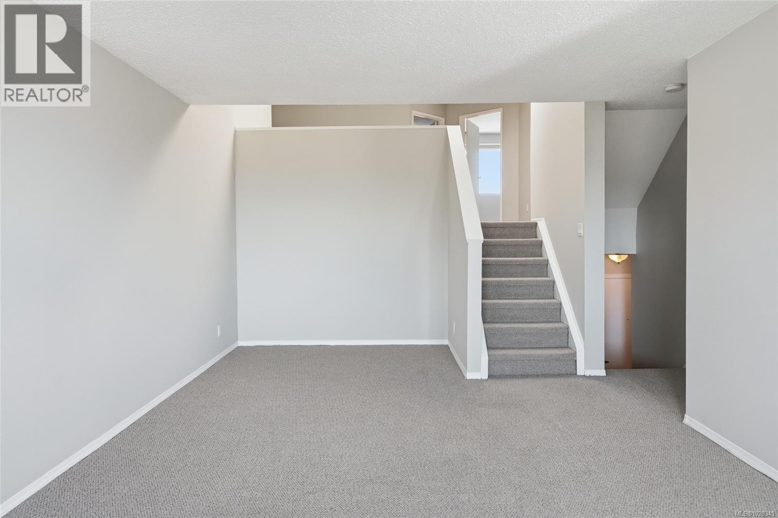 #208A 6231 BLUEBACK RD - 13