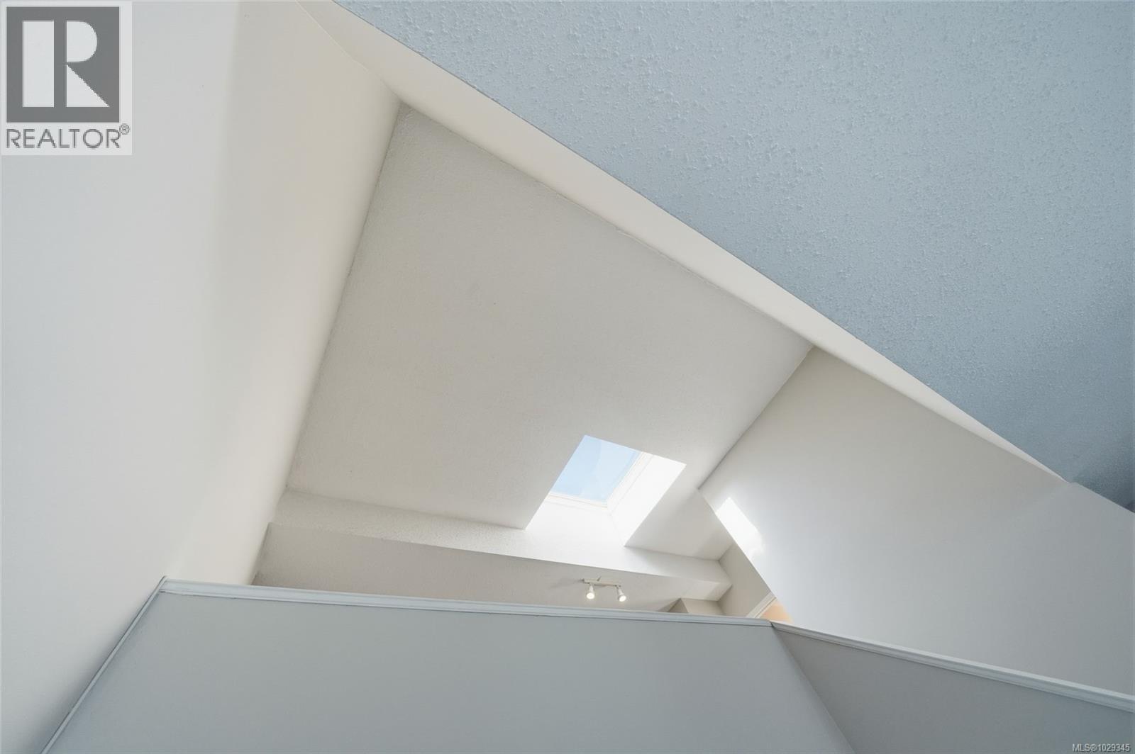 #208A 6231 BLUEBACK RD - 15