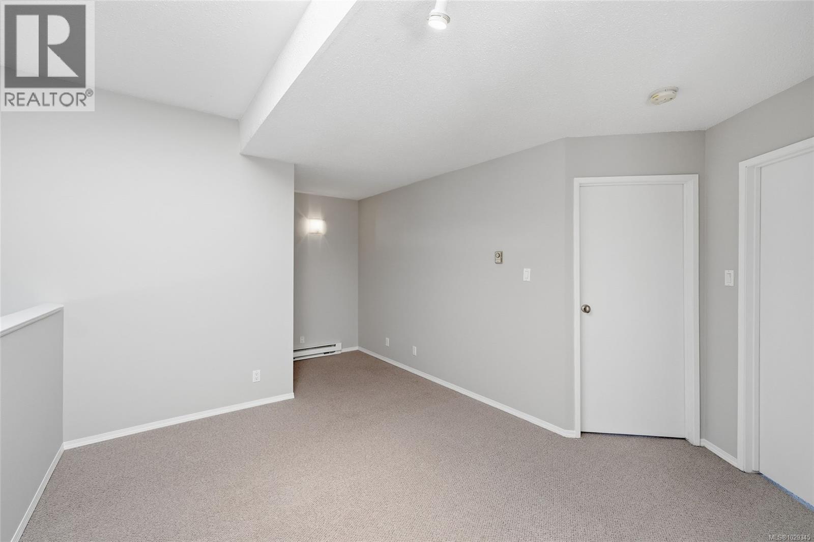 #208A 6231 BLUEBACK RD - 17