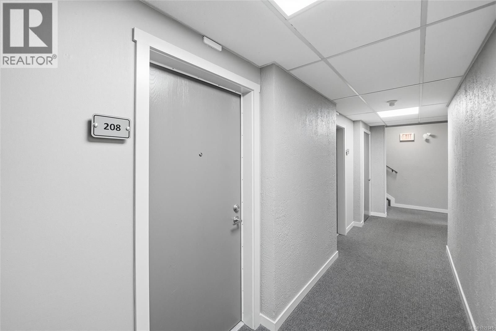 #208A 6231 BLUEBACK RD - 44