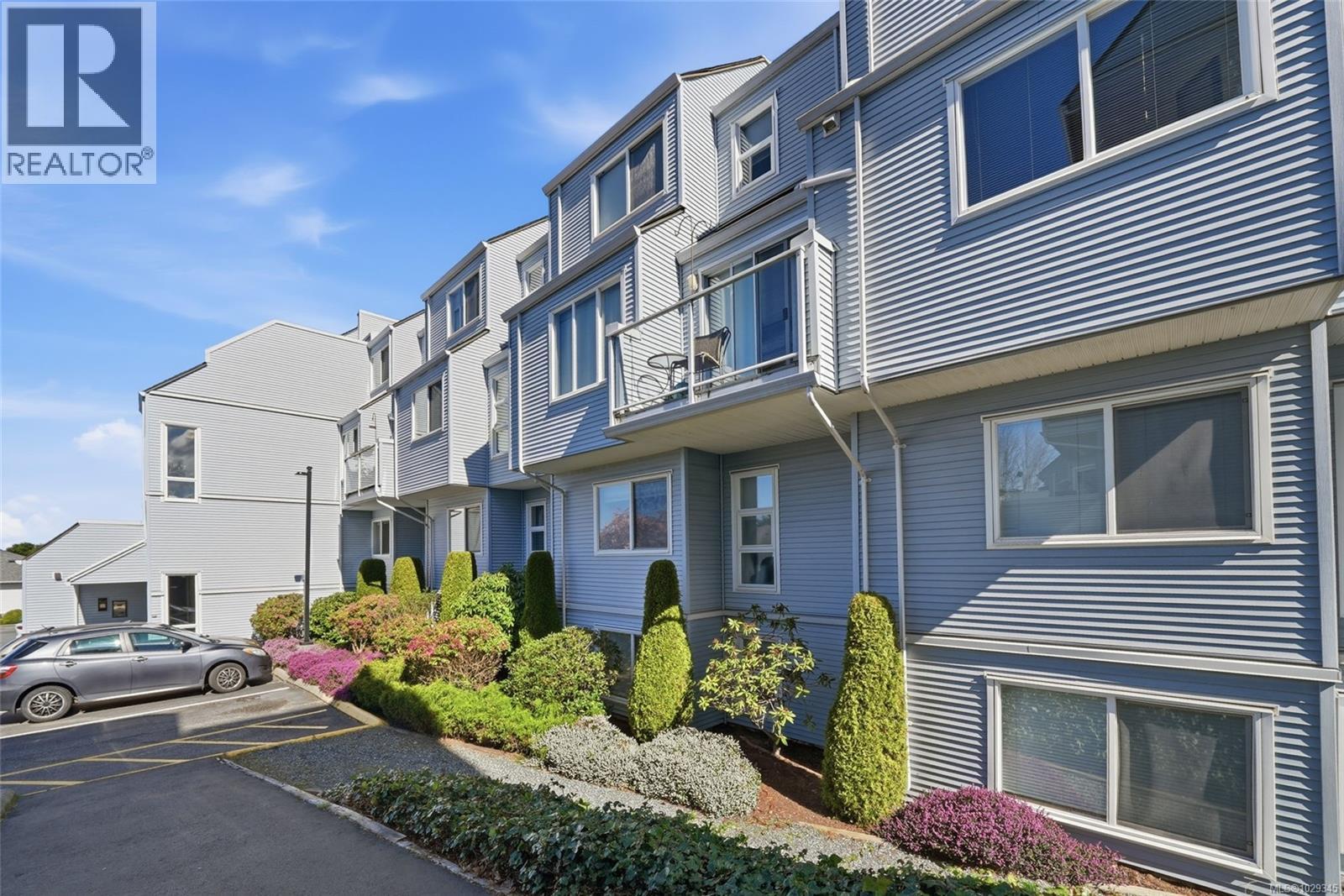 #208A 6231 BLUEBACK RD - 48