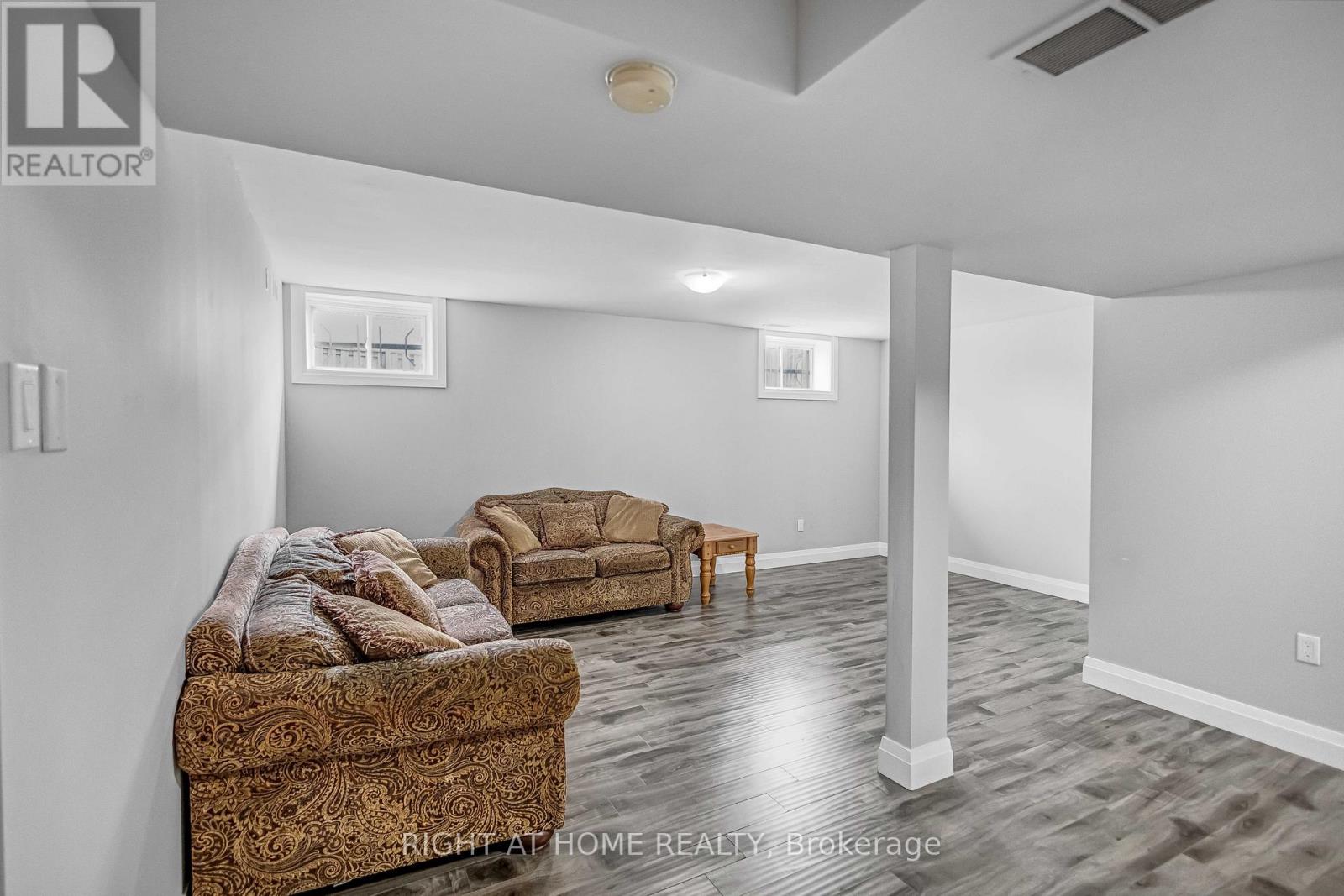 8 BRANTDALE AVENUE - 20