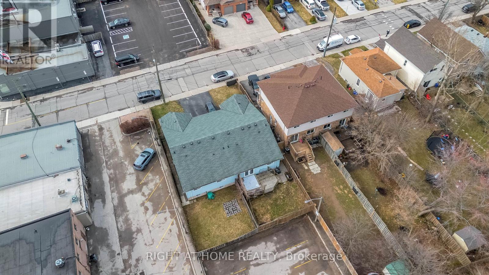 8 BRANTDALE AVENUE - 27