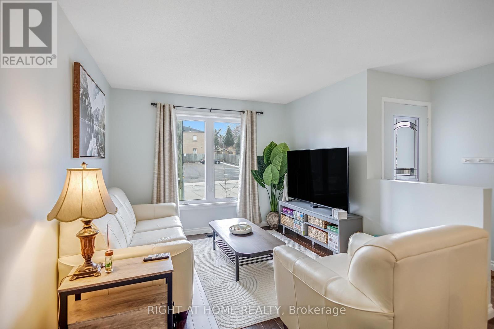 8 BRANTDALE AVENUE - 4