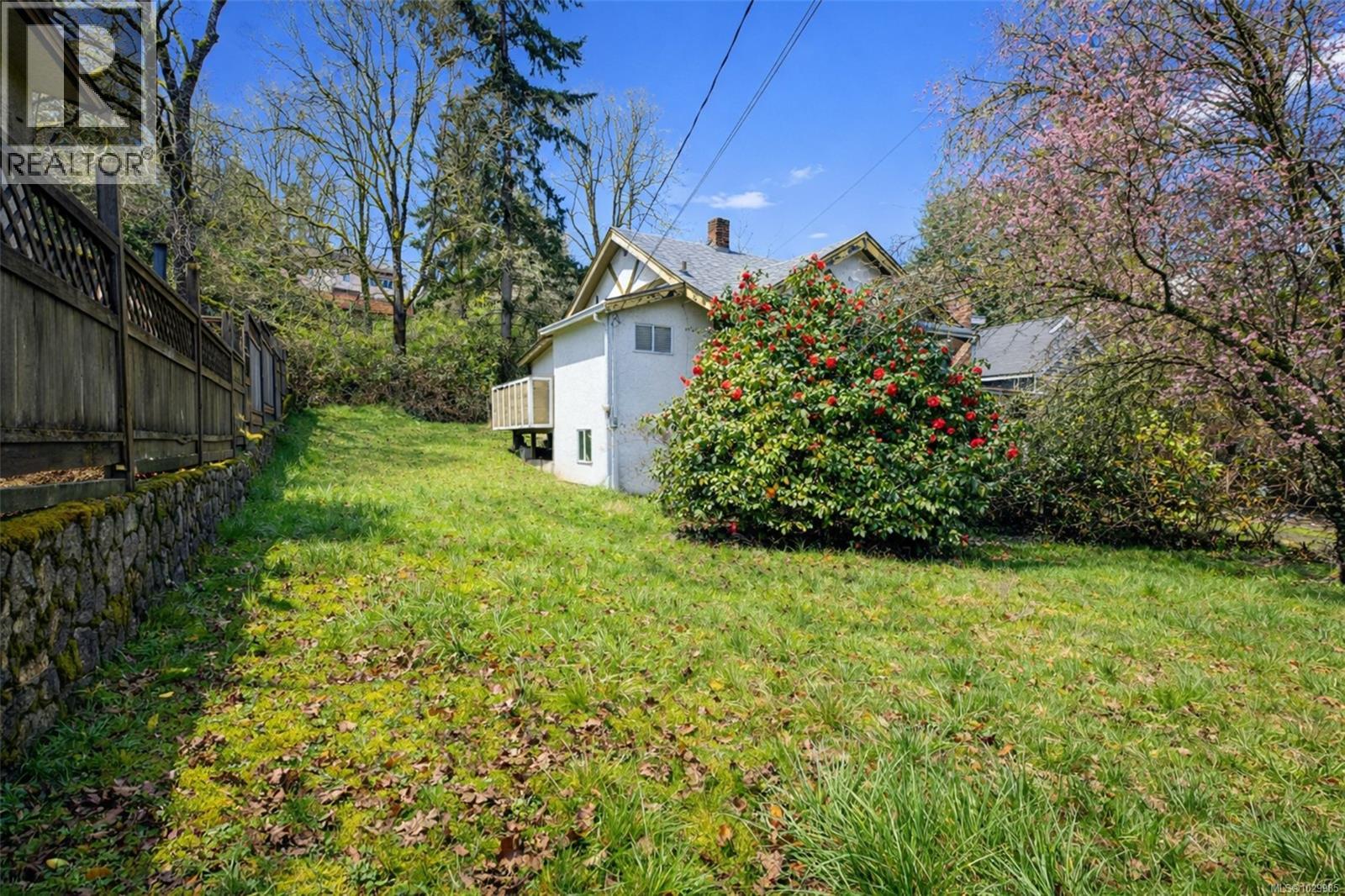  4050 Grange Road, Saanich