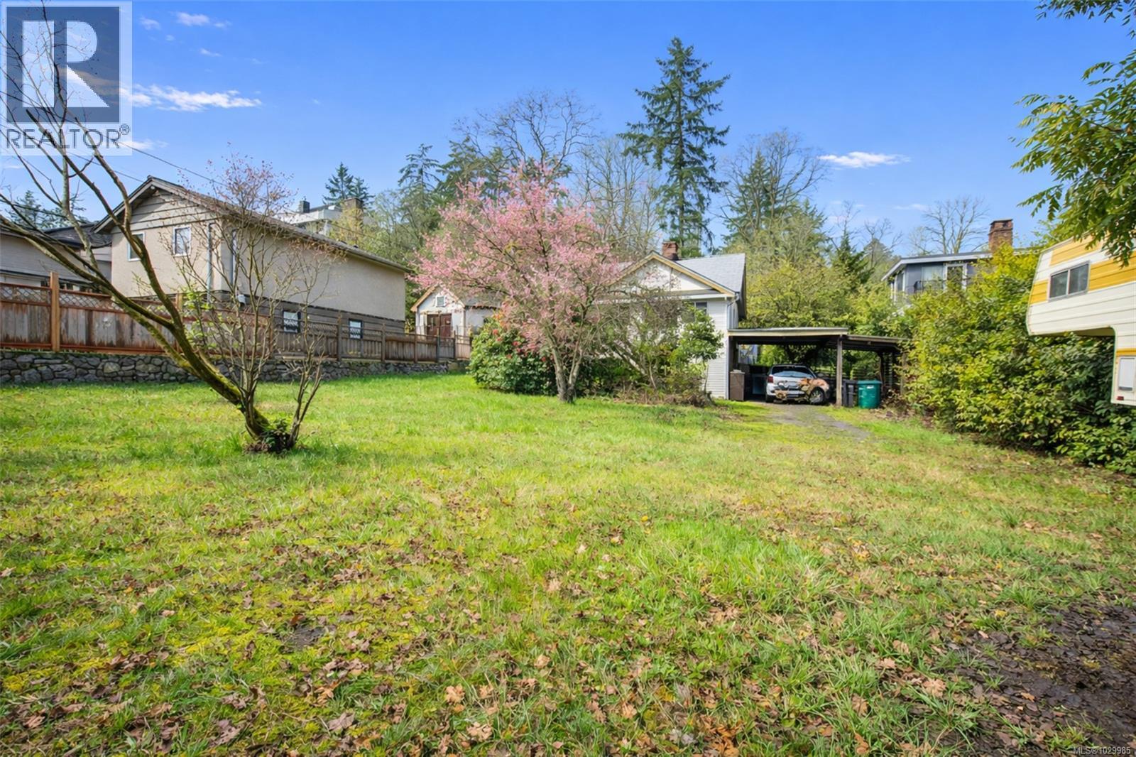  4050 Grange Road, Saanich