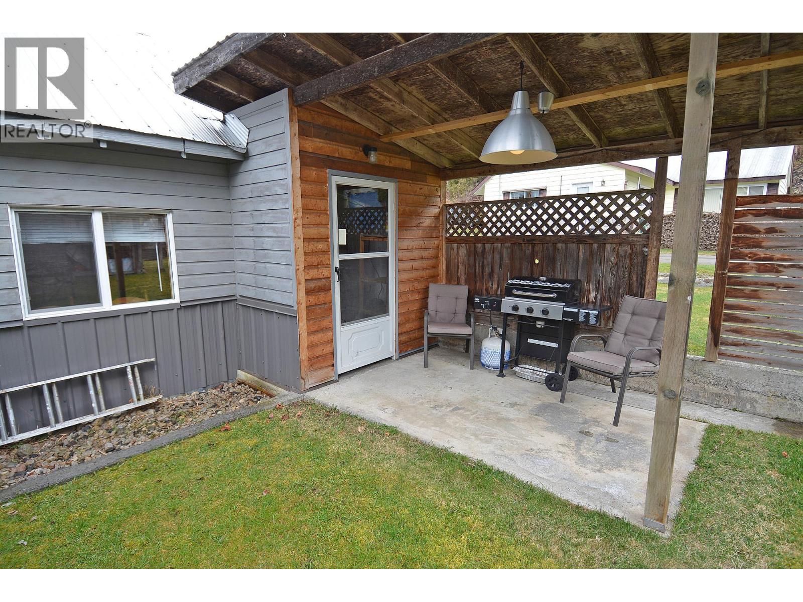  124 LAKE Avenue, Silverton