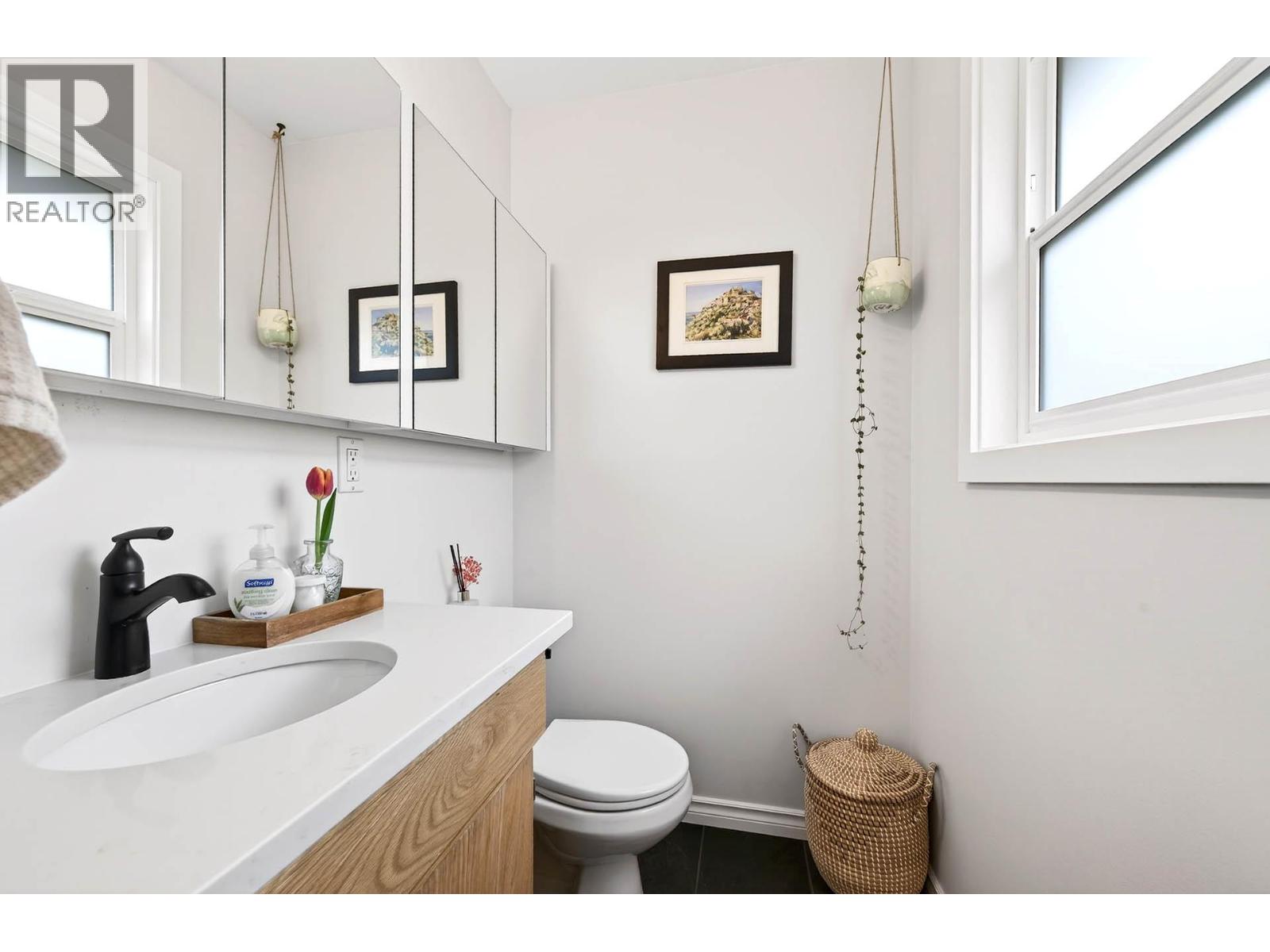 747 CHAPARRAL Place, Kamloops