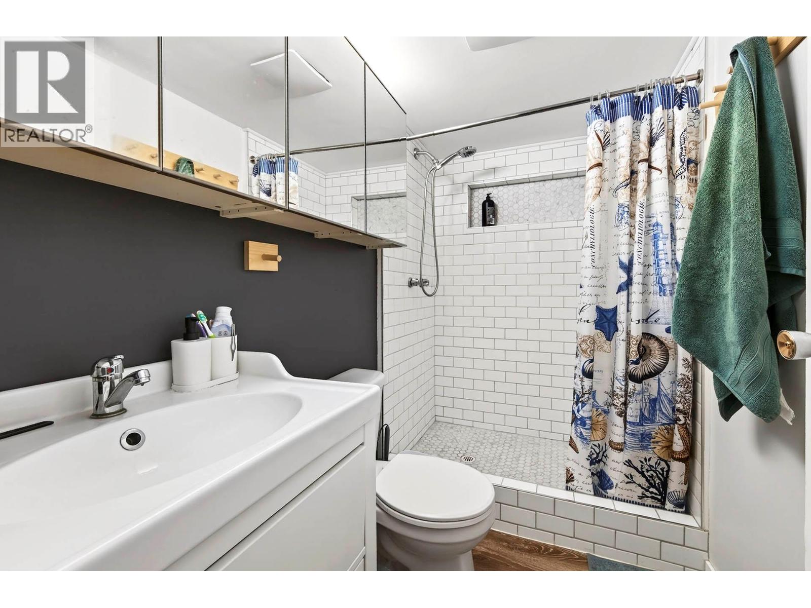 747 CHAPARRAL Place, Kamloops