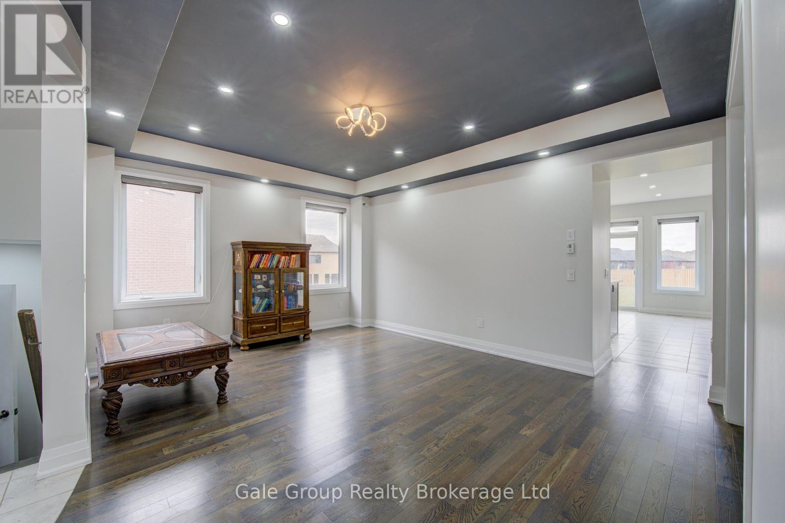 125 PRINCE CHARLES CRESCENT - 5