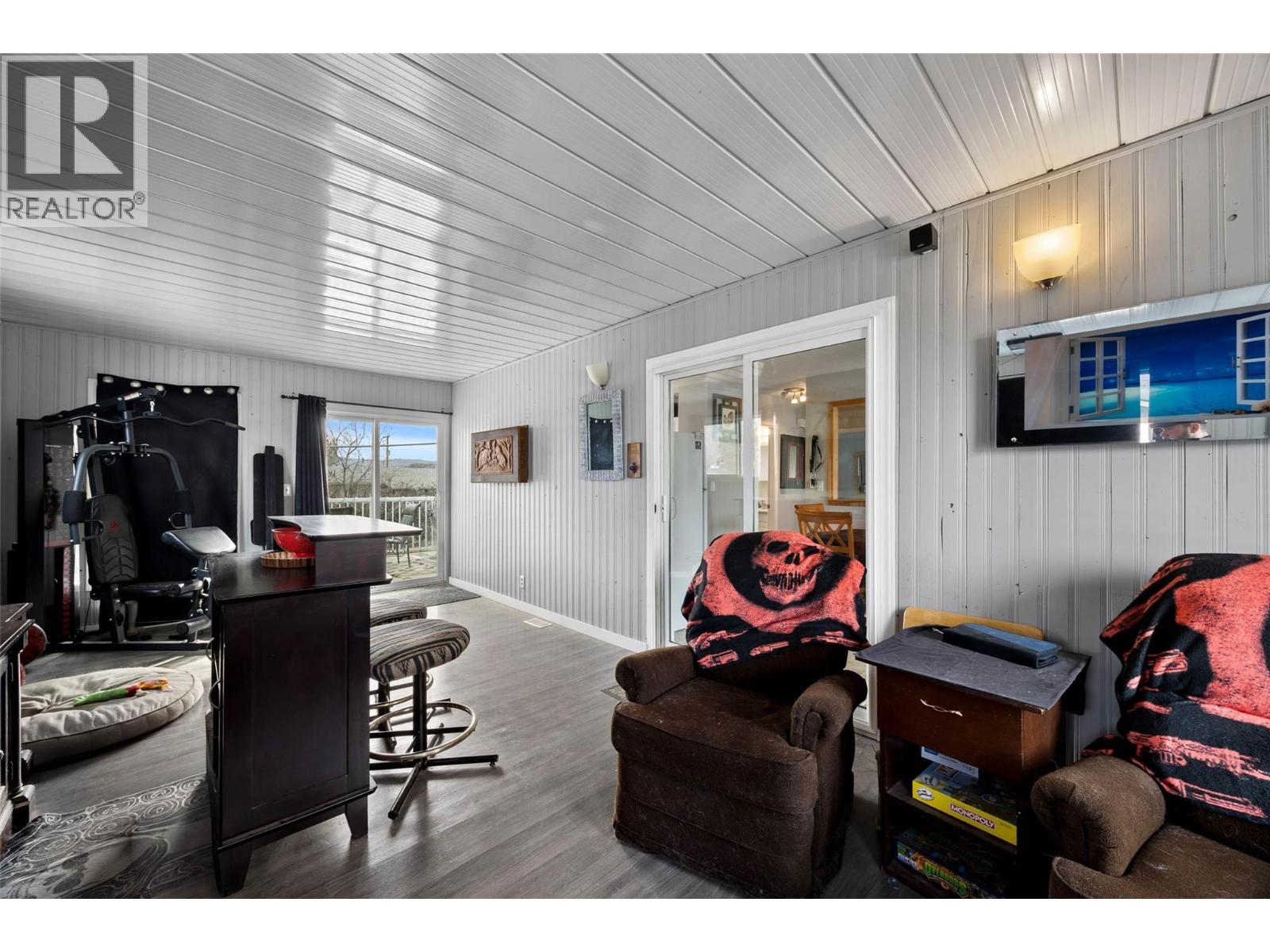 863 DEVER Drive, Kamloops