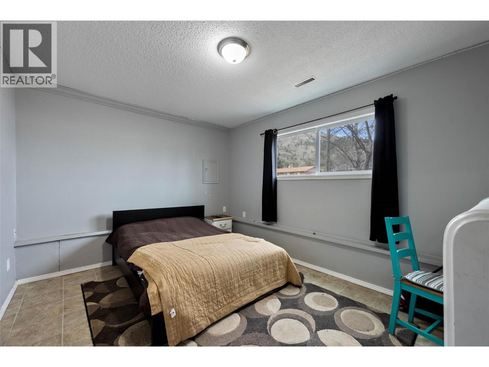 863 DEVER Drive, Kamloops